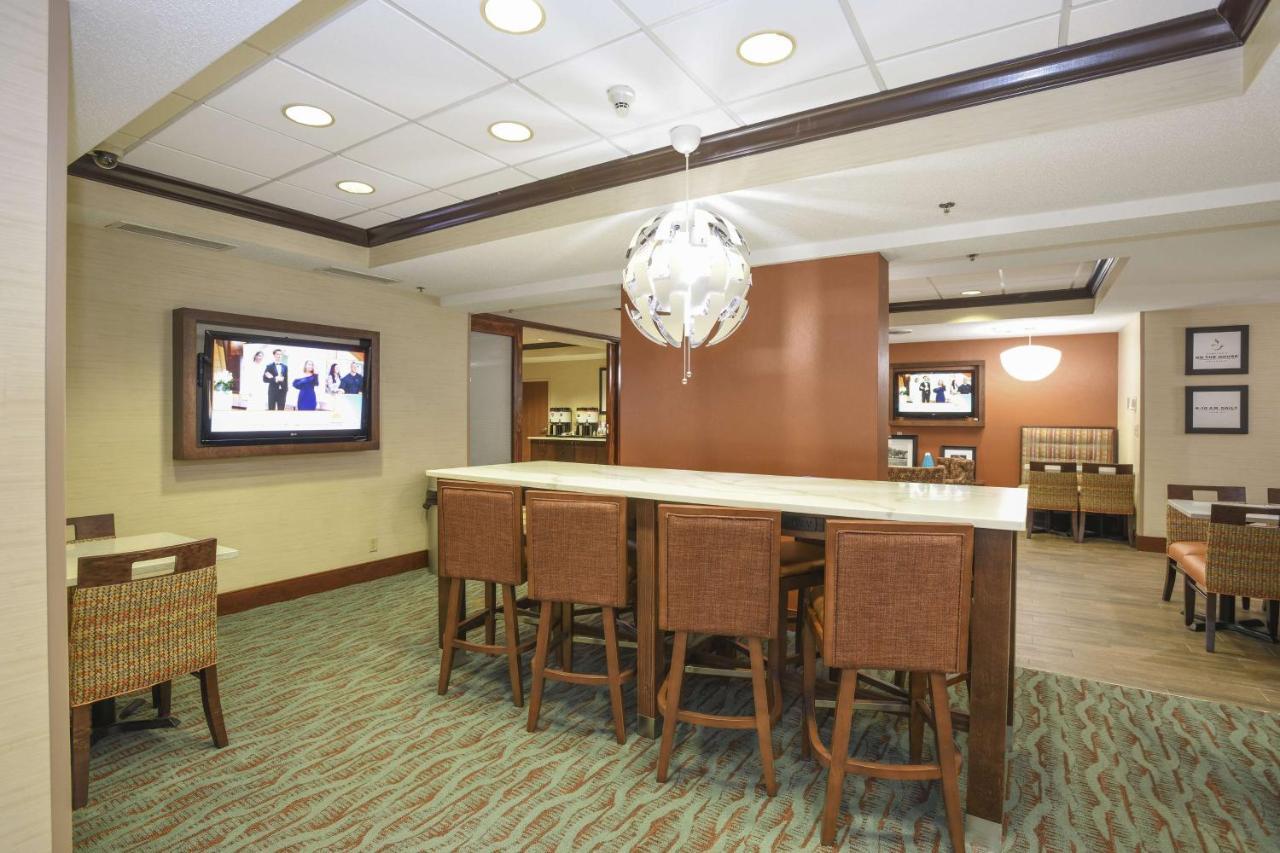 Hampton Inn Cincinnati Eastgate Exterior photo
