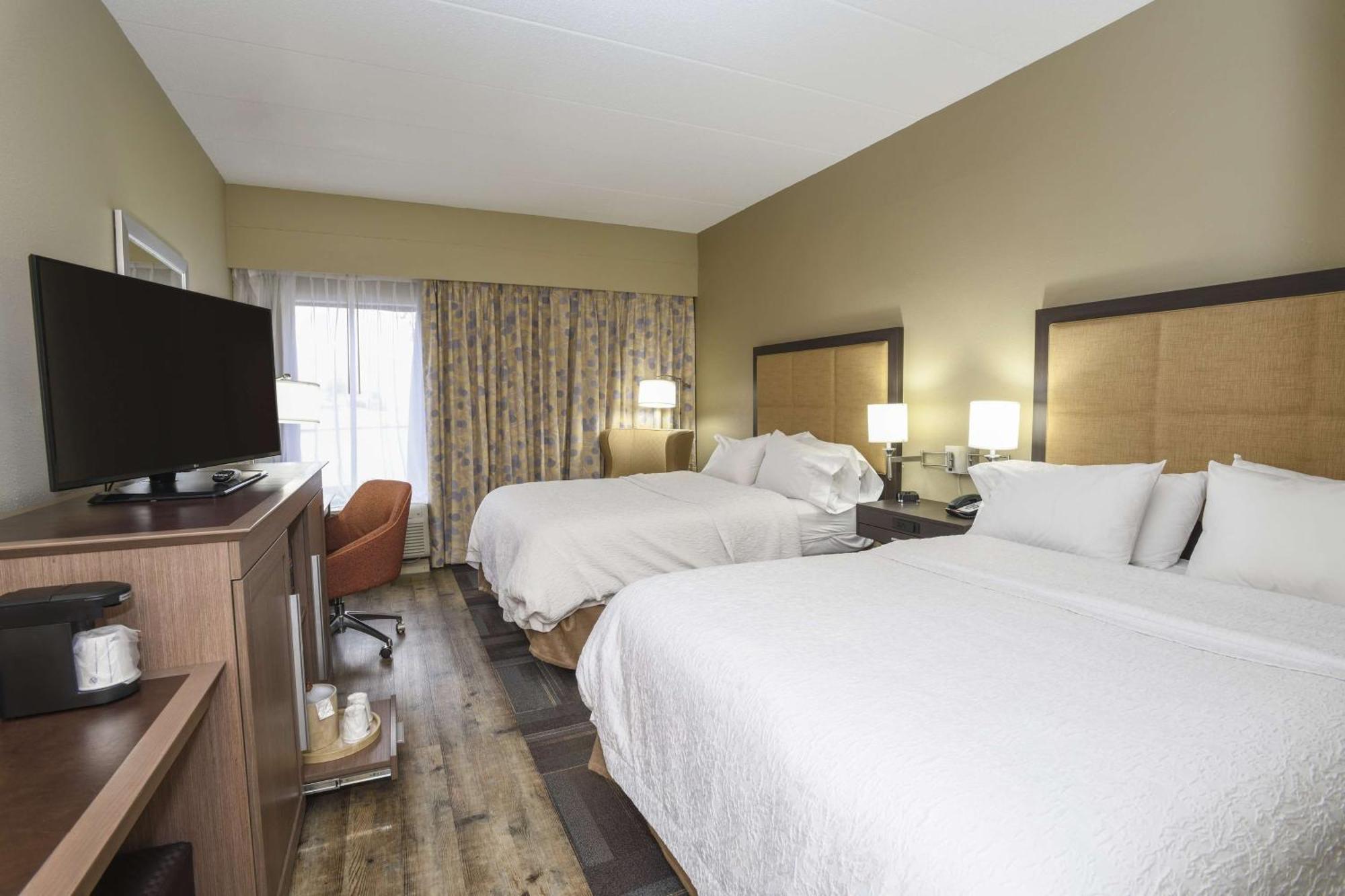Hampton Inn Cincinnati Eastgate Exterior photo